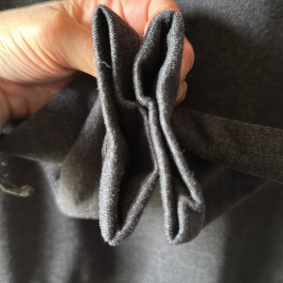 Tweety Bird & Hearts Women’s size Large Sweatshirt - Picture 4 of 11